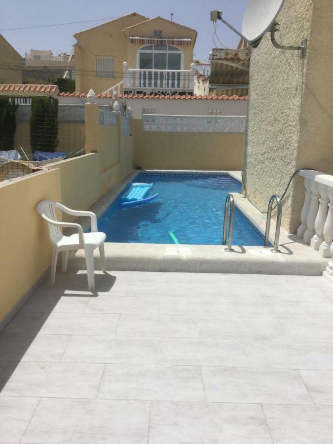 Detached Extended Lola Villa La Marina Exterior photo
